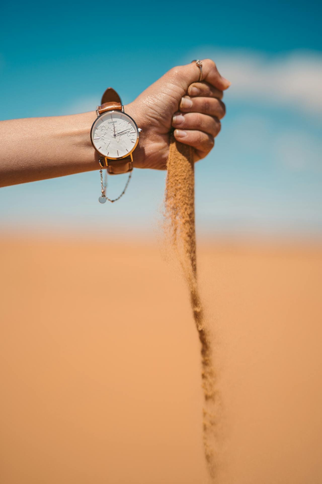 Urban Classic Watch – Image 4